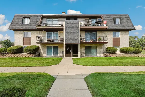 11133 S 84th Avenue #3A, Palos Hills, IL 60465