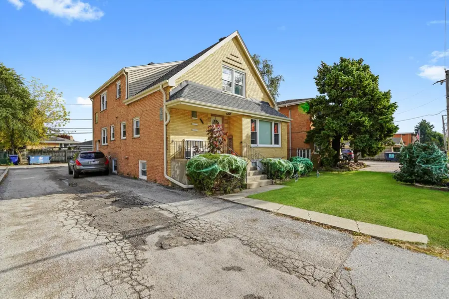 7549 S Roberts Road, Bridgeview, IL 60455 - Image #2