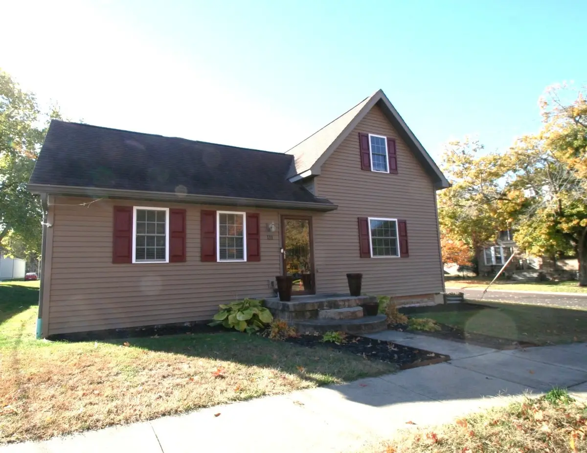 111 W Fast Avenue, Mackinaw, IL 61755 - Image #1