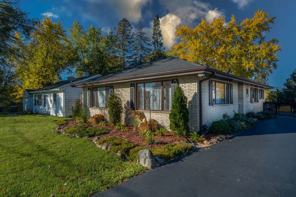 104 Lakewood Drive, Antioch, IL 60002 - Image #1