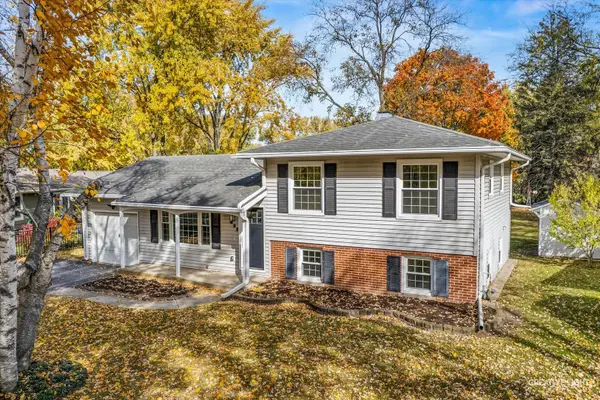 5s453 Tartan Lane, Naperville, IL 60563