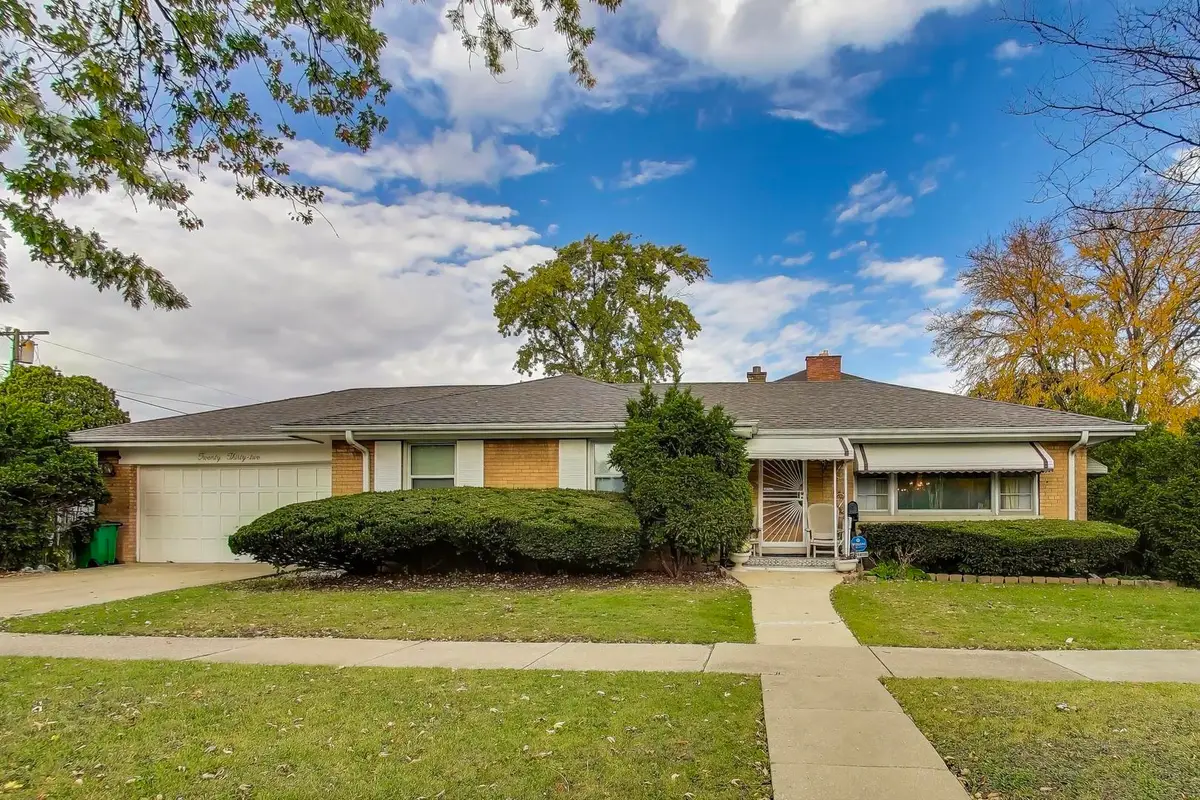 2032 S 22nd Avenue, Broadview, IL 60155 - Image #1