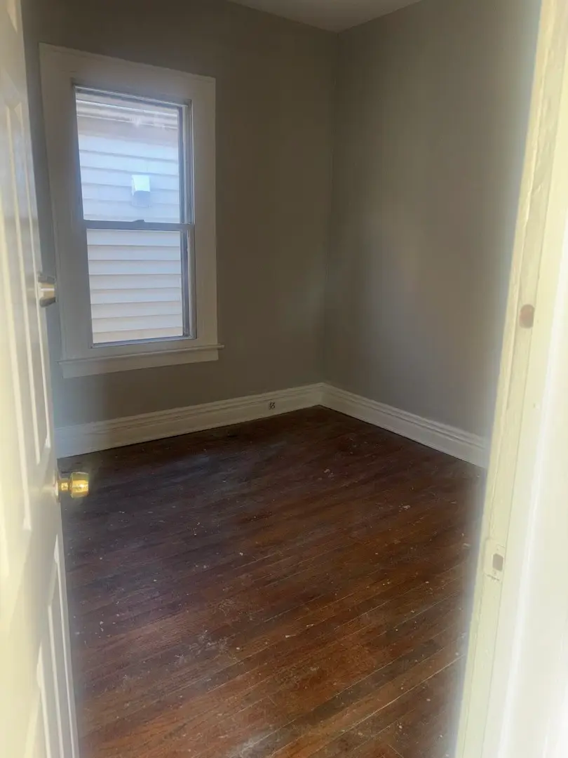 9338 S Marquette Avenue, Chicago, IL 60617 - Image #3