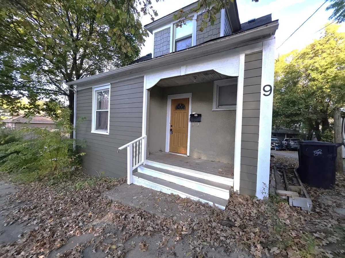 9 N Jackson Street, Elgin, IL 60123 - Image #1