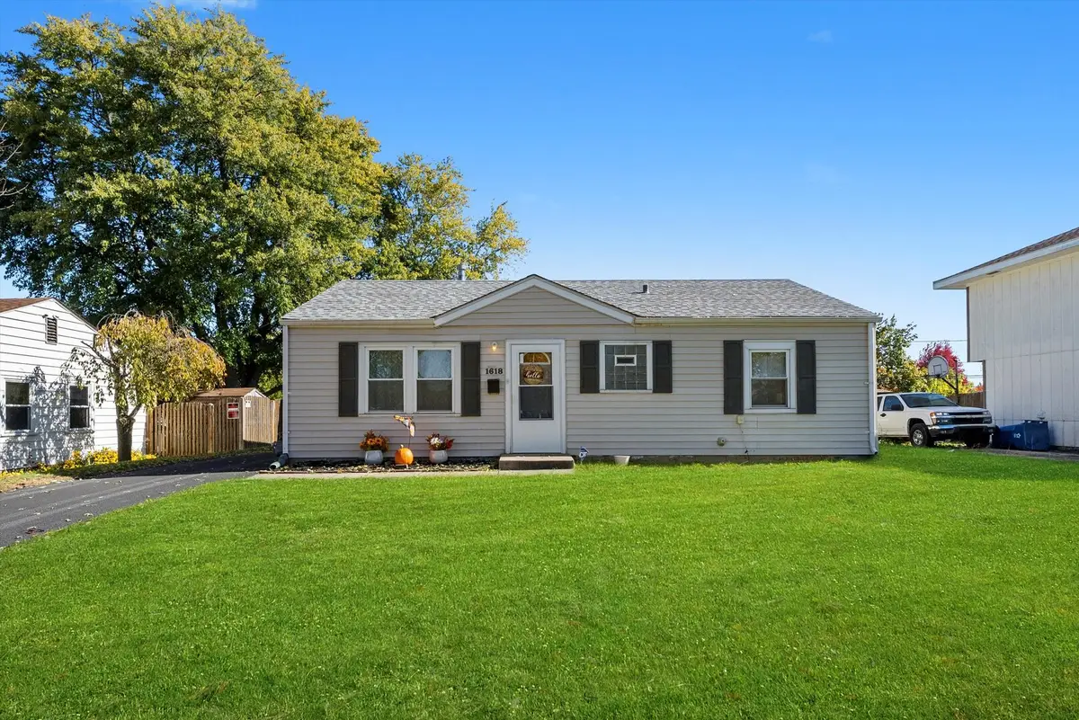 1618 Innercircle Drive, Crest Hill, IL 60403 - Image #1