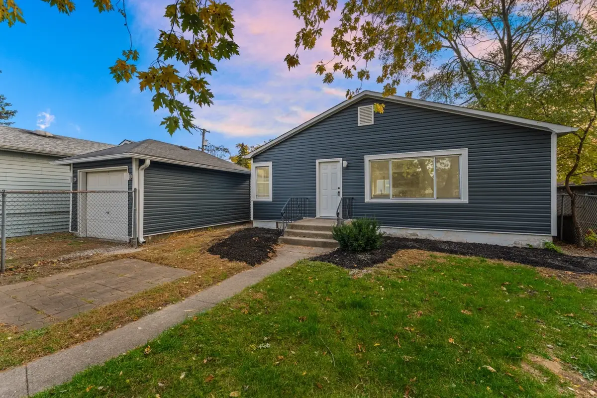 18241 Ridgewood Avenue, Lansing, IL 60438 - Image #1