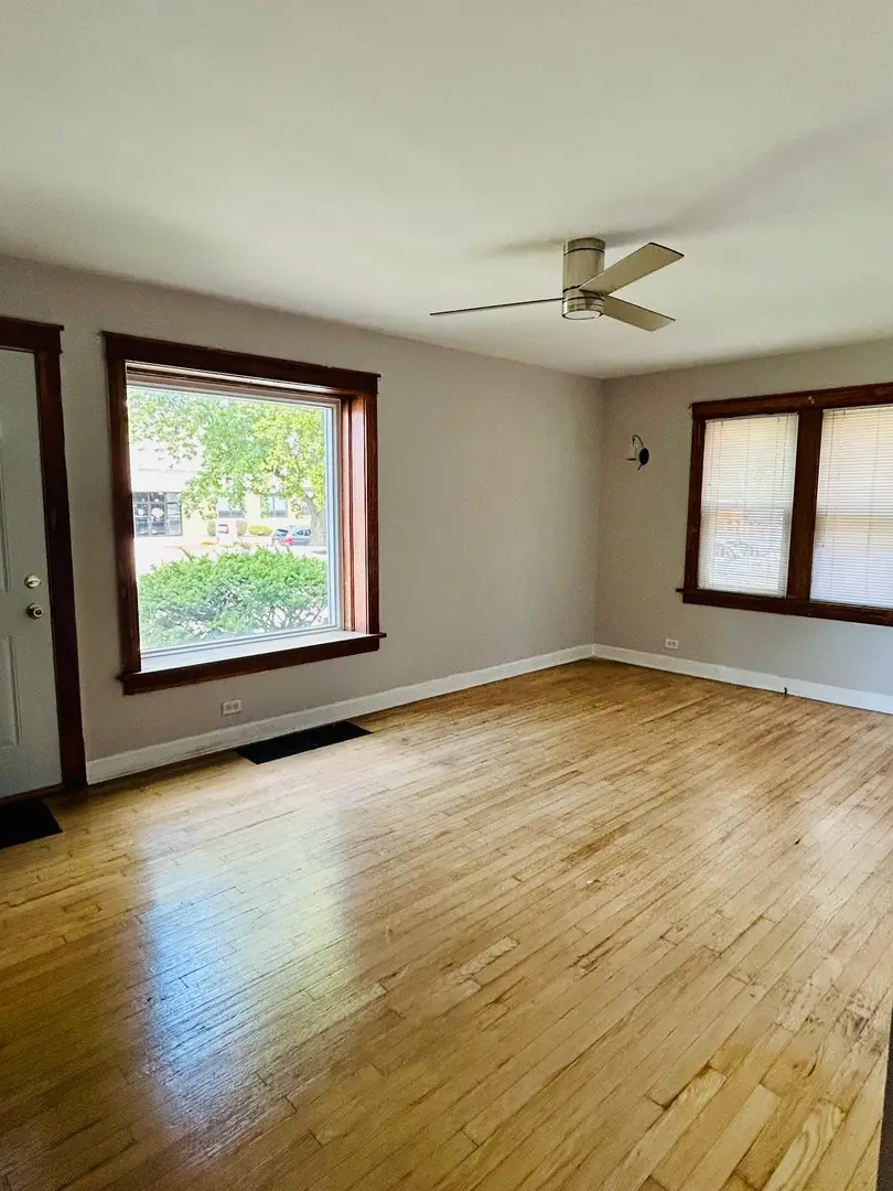 521 E 161st Place, South Holland, IL 60473 - Image #2