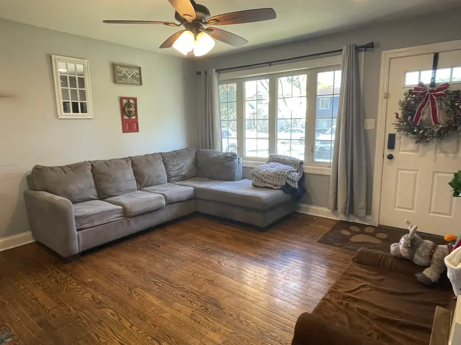 11334 S Natoma Avenue, Worth, IL 60482 - Image #2