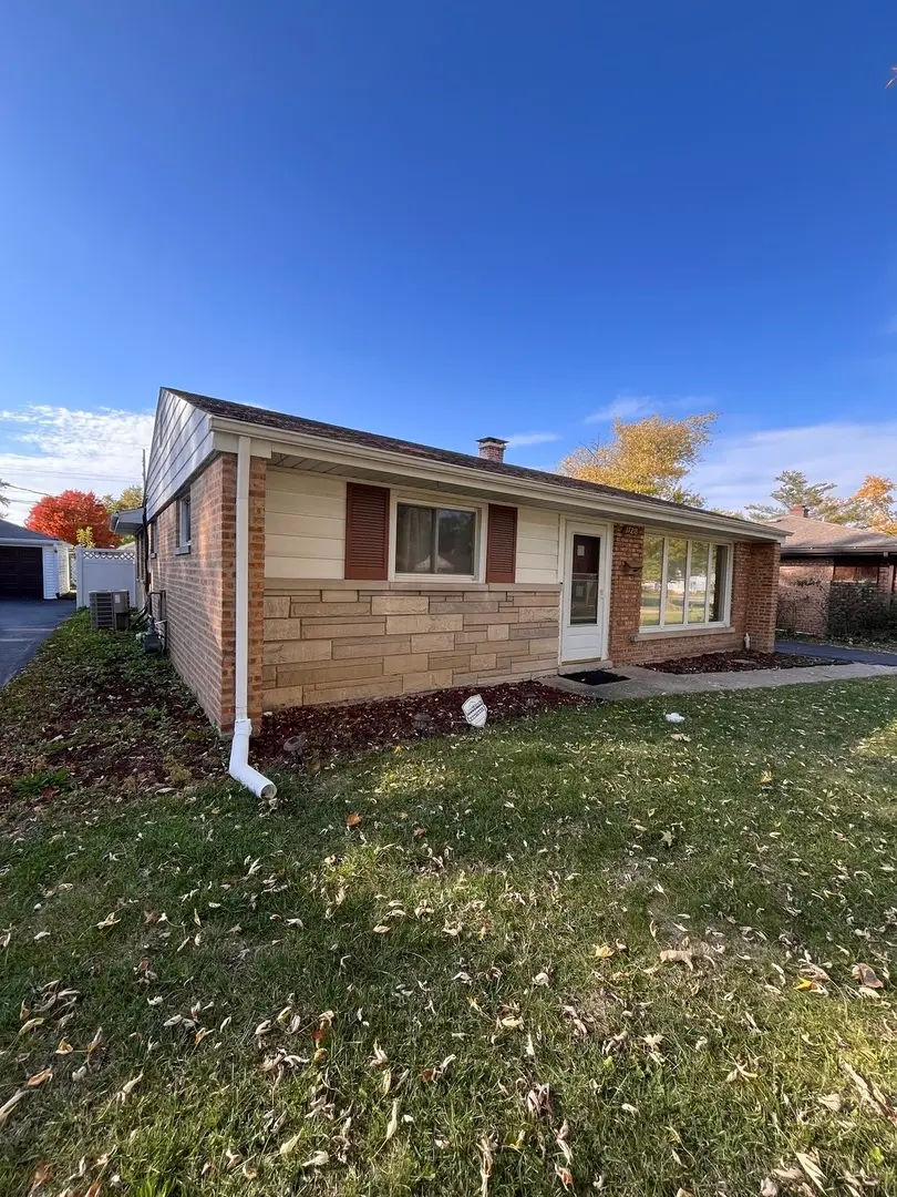 17218 Park Avenue, Lansing, IL 60438 - Image #2
