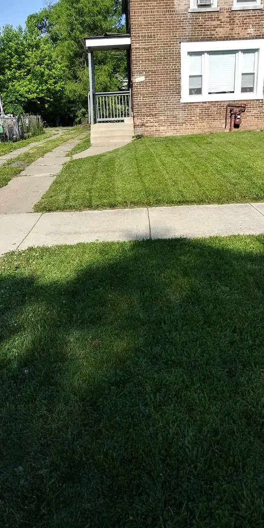 9918 S Hoxie Avenue, Chicago, IL 60617 - Image #2