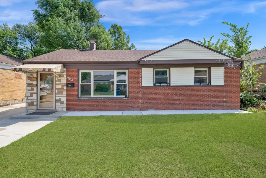 8053 S Kenton Avenue, Chicago, IL 60652 - Image #2