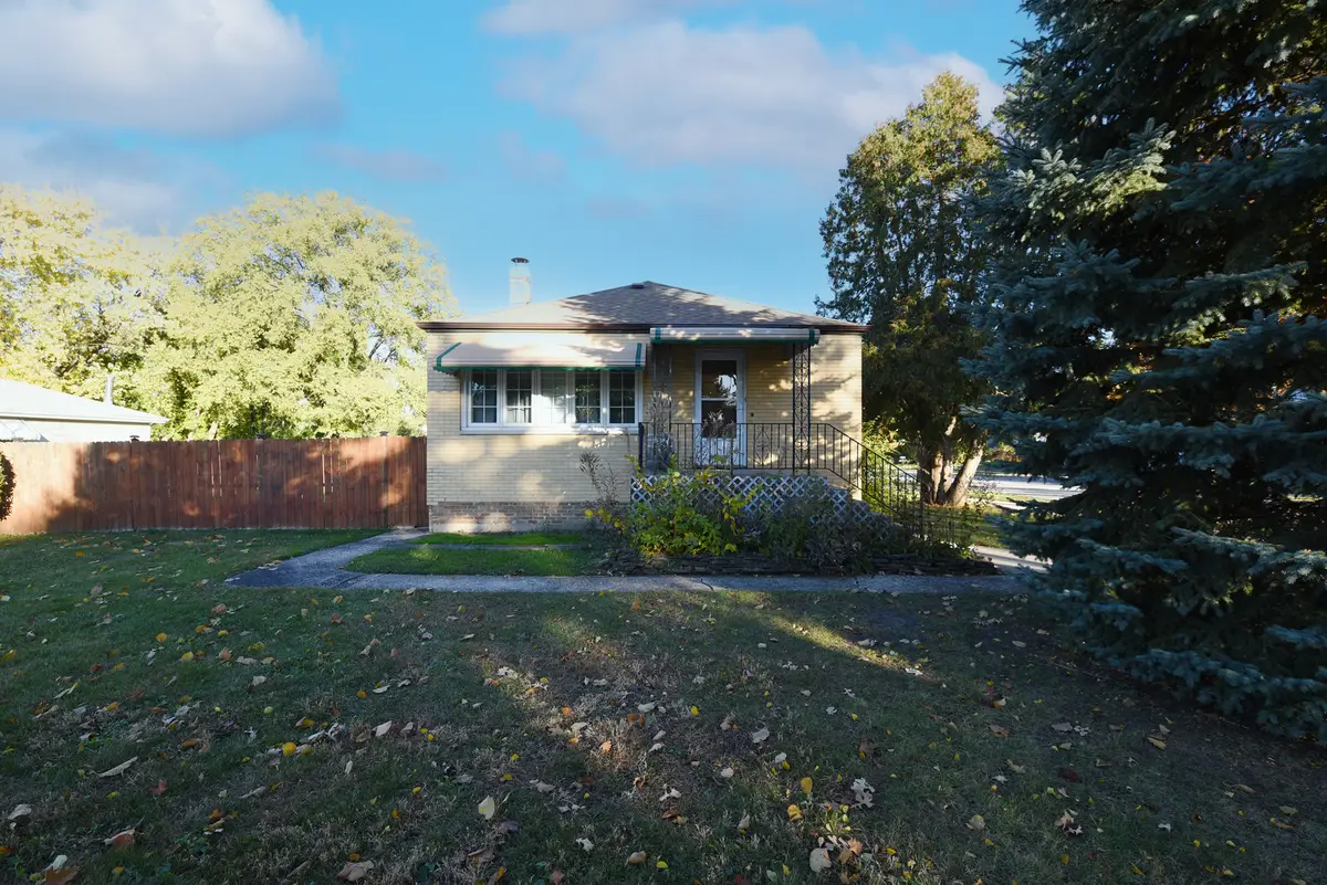 243 Pine Lane, Bensenville, IL 60106 - Image #1