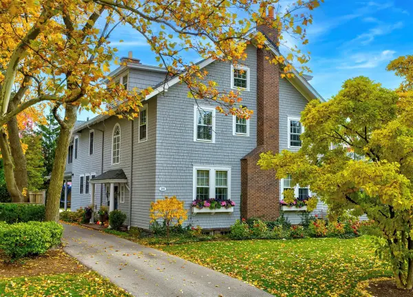 213 Linden Street, Winnetka, IL 60093