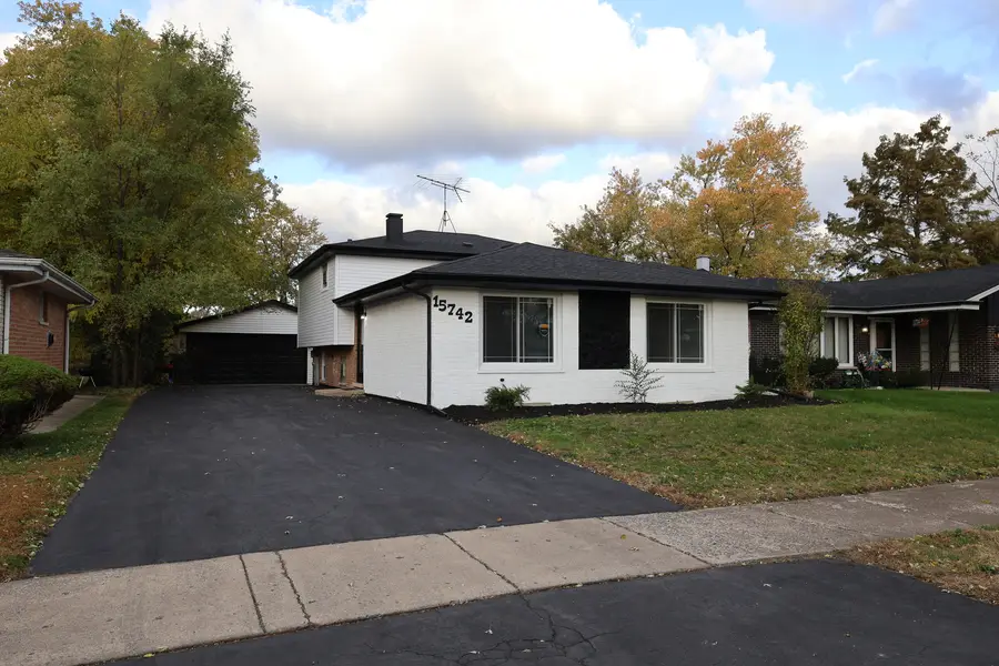 15742 E End Avenue, Dolton, IL 60419 - Image #2