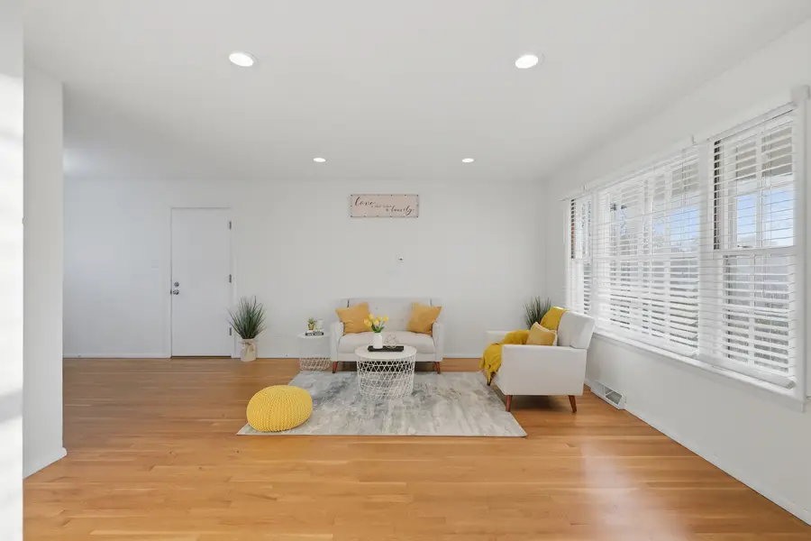 3208 Wren Lane, Rolling Meadows, IL 60008 - Image #3