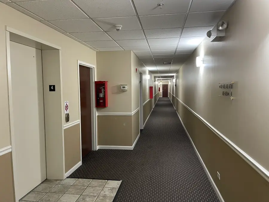 9440 S 51st Avenue #417, Oak Lawn, IL 60453 - Image #3