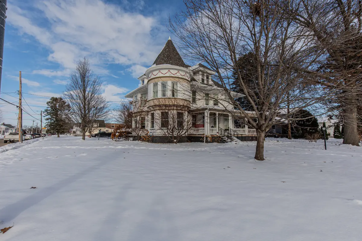 405 E Peru Street, Princeton, IL 61356 - #1