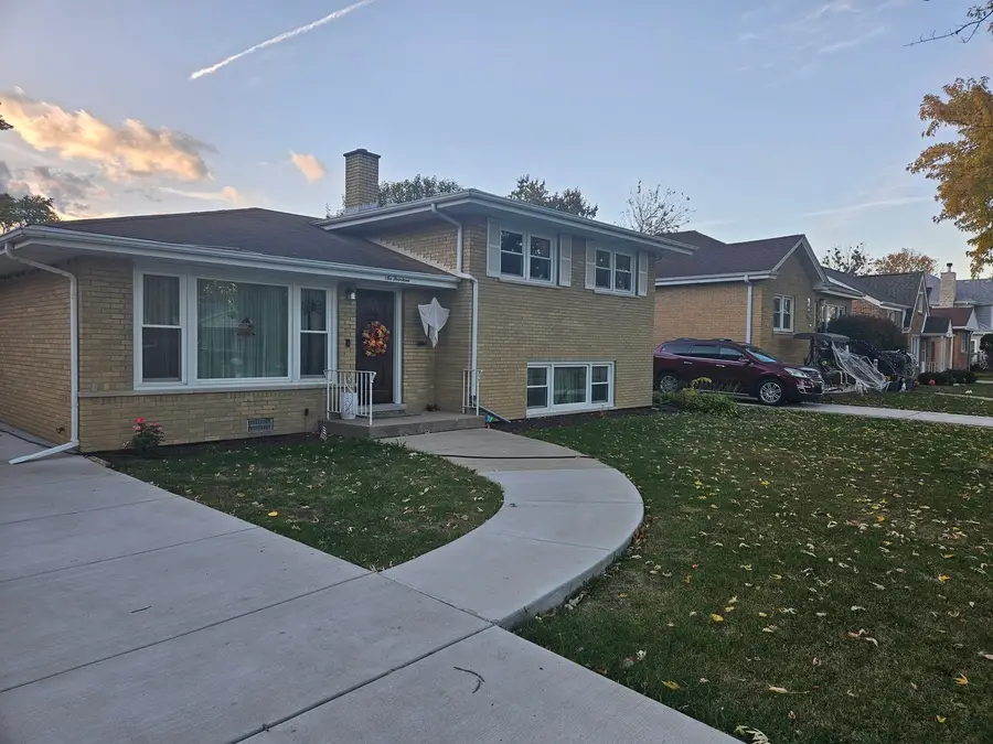 614 Forest Road, La Grange Park, IL 60526 - Image #2