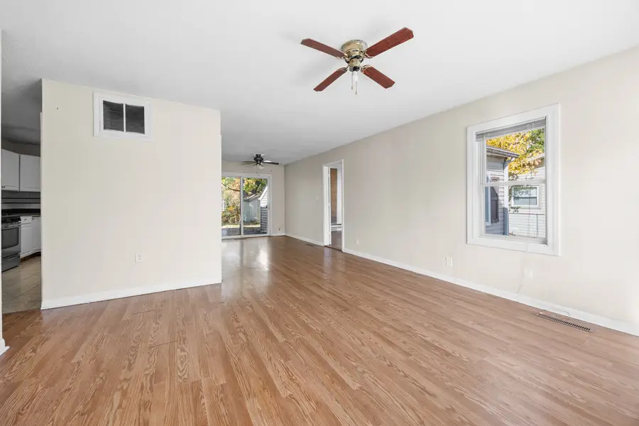 1020 S Park Boulevard, Streamwood, IL 60107 - Image #3