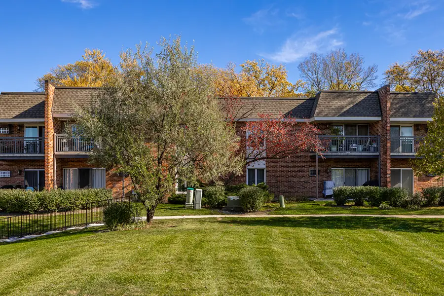 3915 Saratoga Avenue #H214, Downers Grove, IL 60515 - Image #3