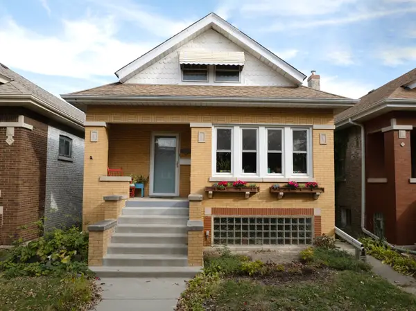 1833 Wenonah Avenue, Berwyn, IL 60402