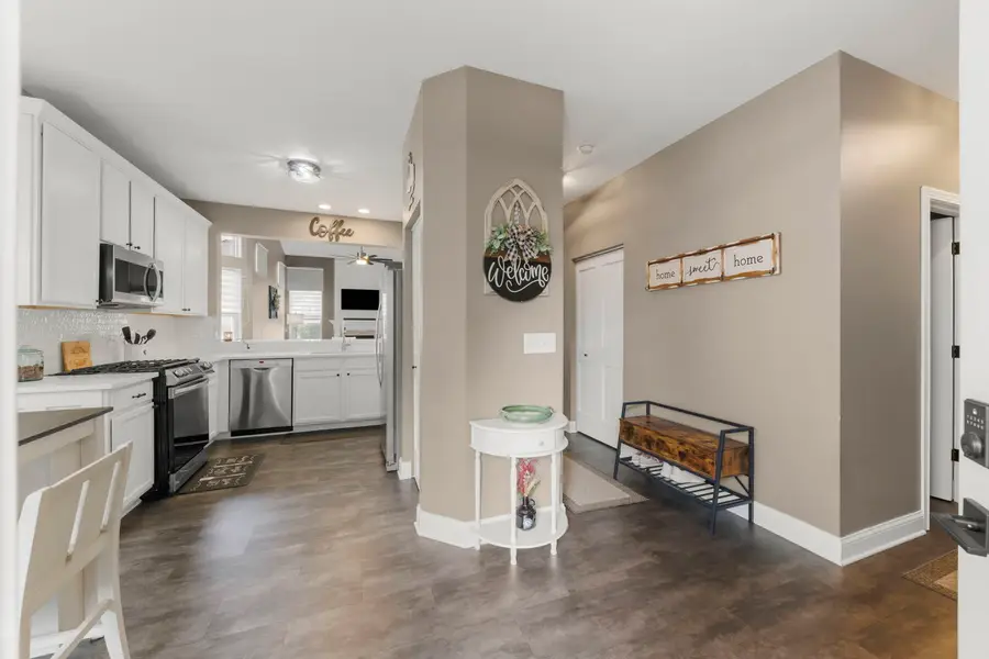 907 Bluebell Circle, Joliet, IL 60431 - Image #3