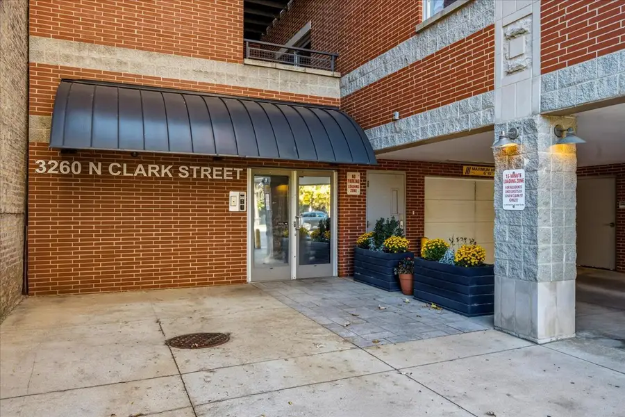 3260 N Clark Street #501, Chicago, IL 60657 - Image #2