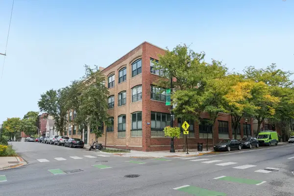 3201 N Ravenswood Avenue #301, Chicago, IL 60657