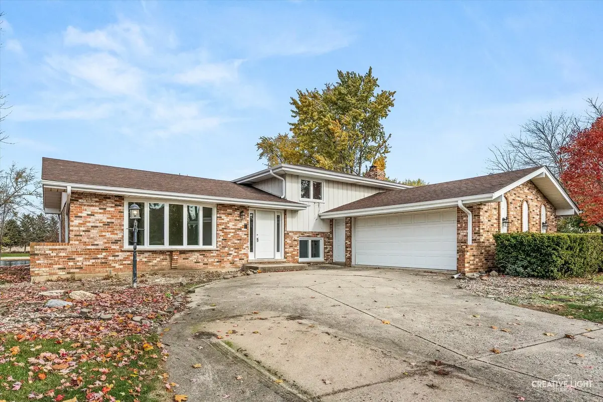 25110 W Catherine Drive, Plainfield, IL 60586 - Image #1