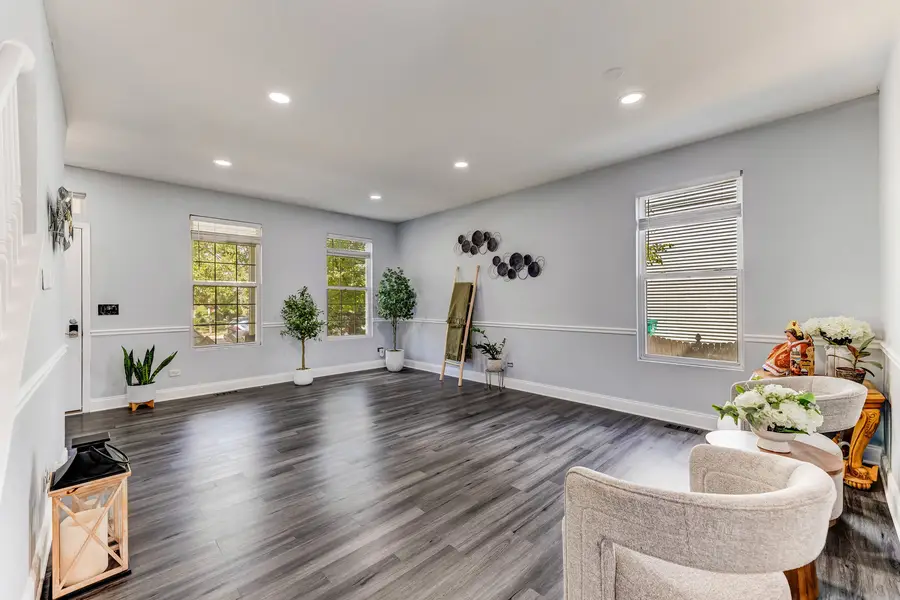 6304 Southridge Drive, Plainfield, IL 60586 - Image #3