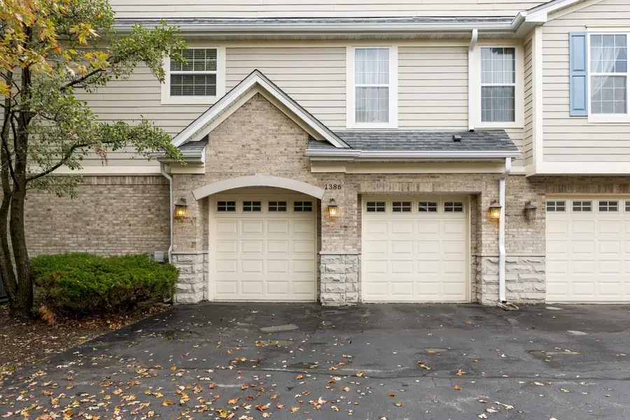 1386 Scarboro Road #1102, Schaumburg, IL 60193 - Image #3