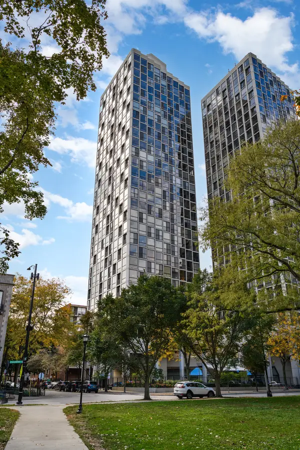 Address Withheld By Seller, Chicago, IL 60614