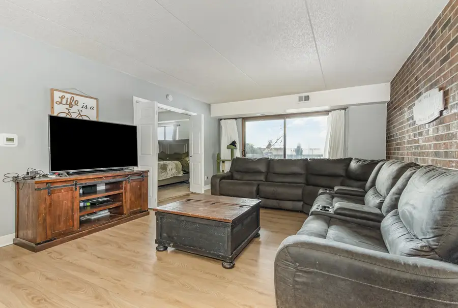 1420 Woodbridge Road #1E, Joliet, IL 60436 - Image #3