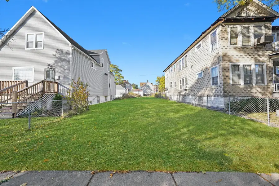 11442 S Prairie Avenue, Chicago, IL 60628 - Image #2
