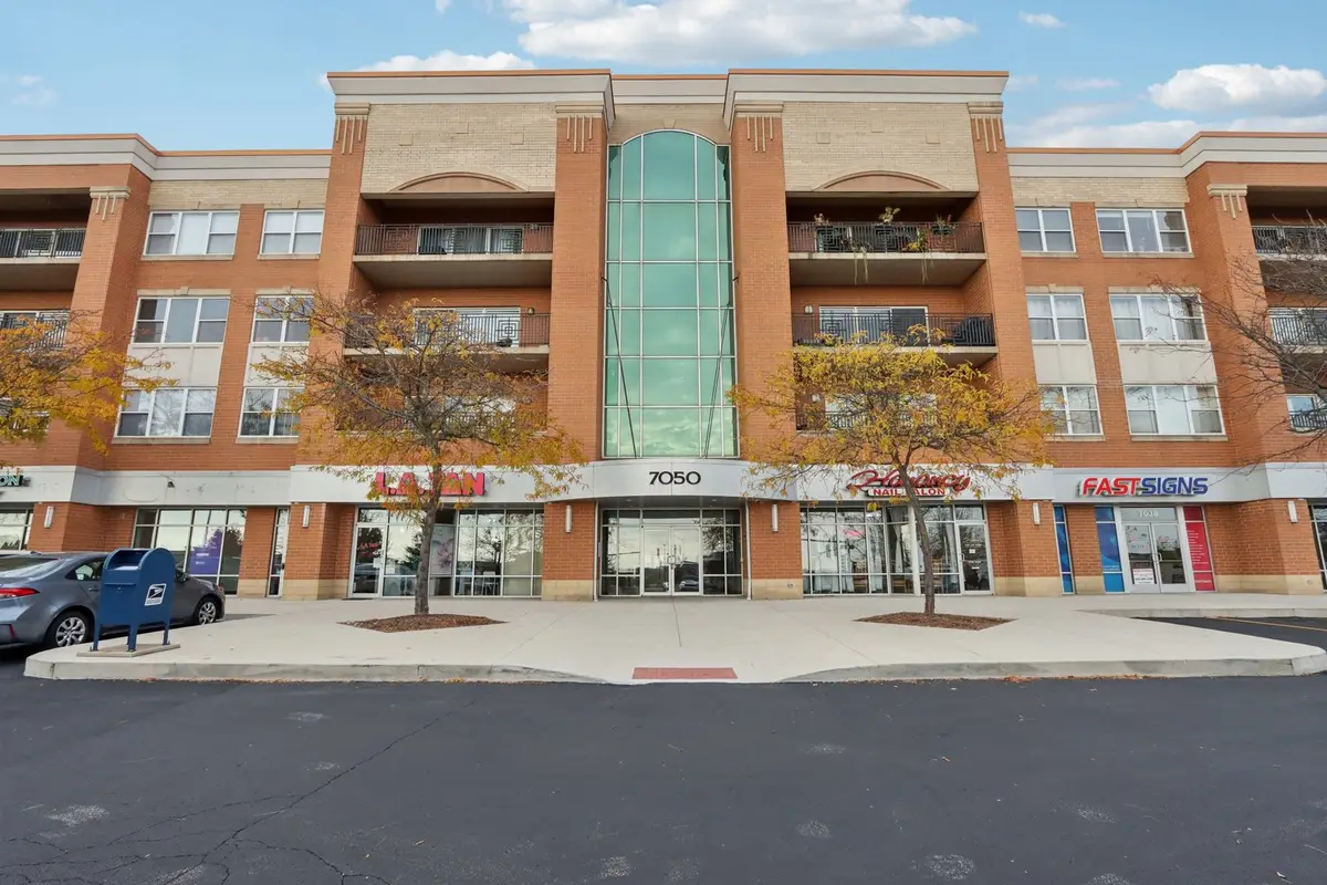 7050 183rd Street #302, Tinley Park, IL 60477 - Image #1