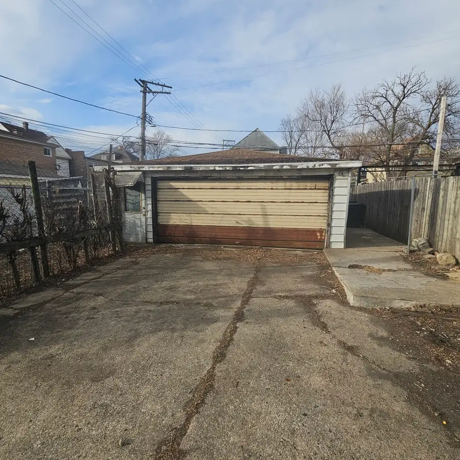 Address Withheld By Seller, Chicago, IL 60644 - Image #2