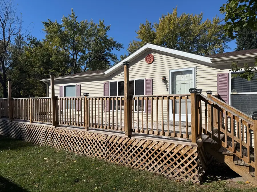 409 E Wood Lane, Belvidere, IL 61008 - Image #2