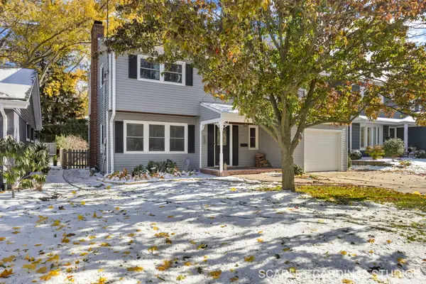 153 N Park Boulevard, Glen Ellyn, IL 60137