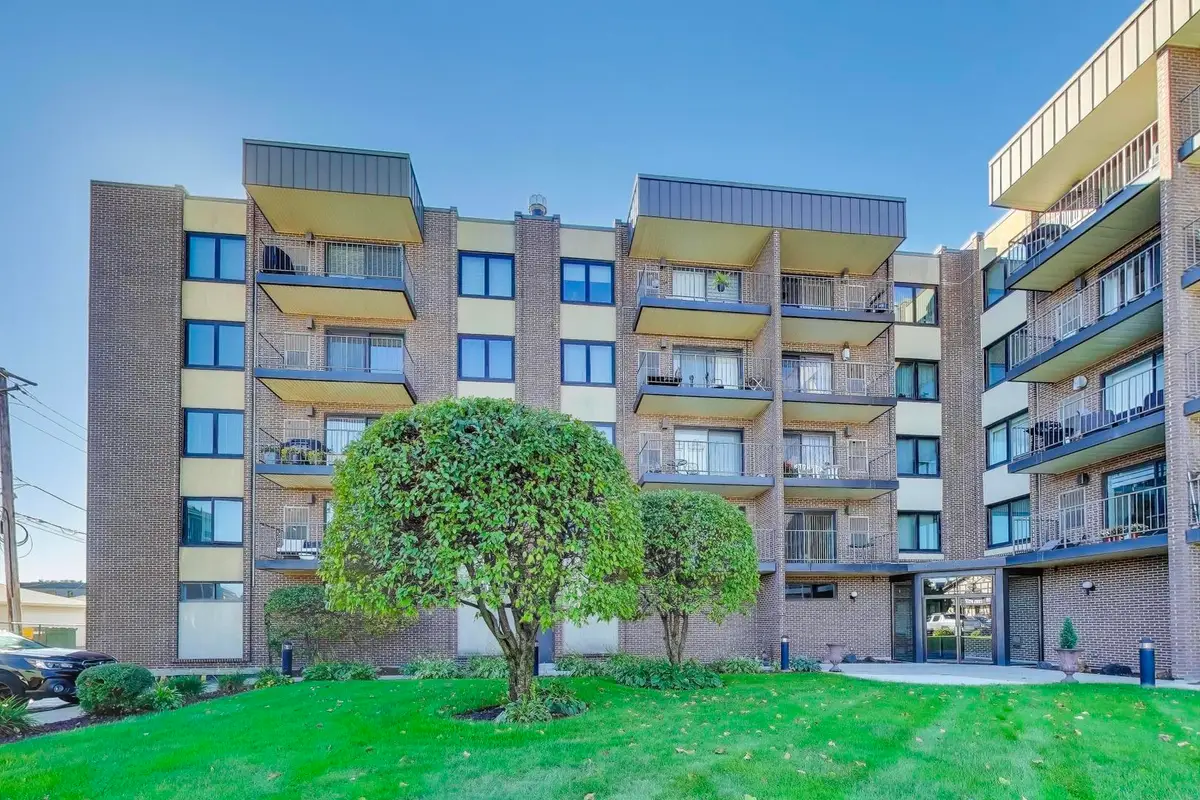 7707 W Irving Park Road #303, Chicago, IL 60634 - Image #1