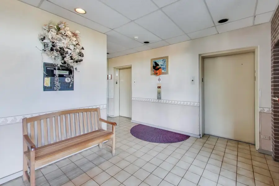 7707 W Irving Park Road #303, Chicago, IL 60634 - Image #3