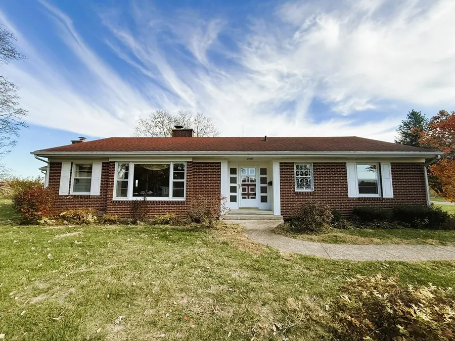 1432 Eustace Drive, Dixon, IL 61021 - Image #2