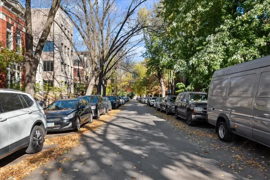 2208 N Burling Street, Chicago, IL 60614 - #3