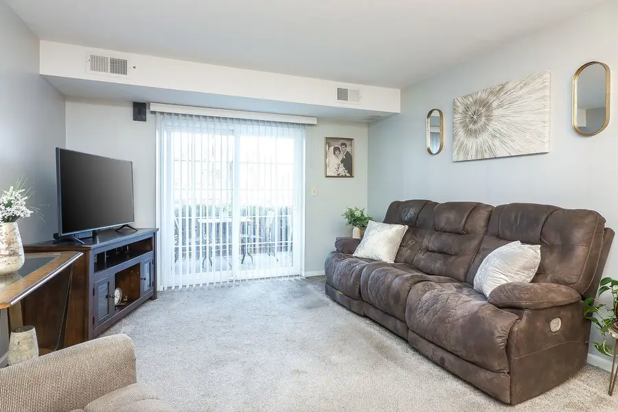 726 N Gary Avenue #109A, Carol Stream, IL 60188 - Image #3