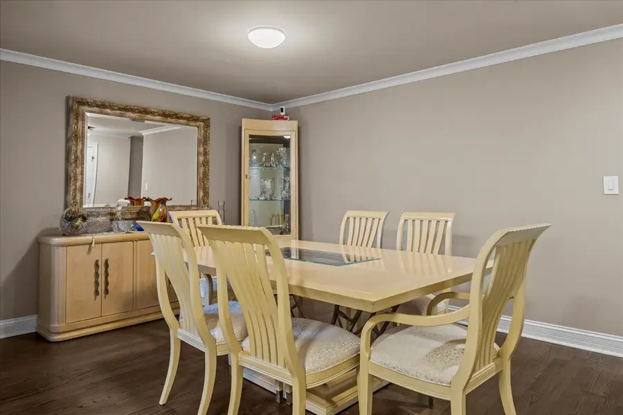 3931 Miller Drive, Glenview, IL 60026 - Image #3