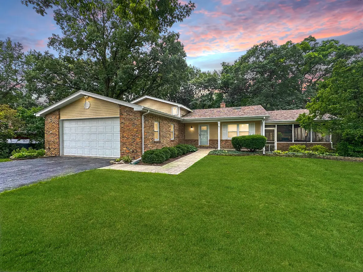 30W359 Wiant Road, West Chicago, IL 60185 - Image #1