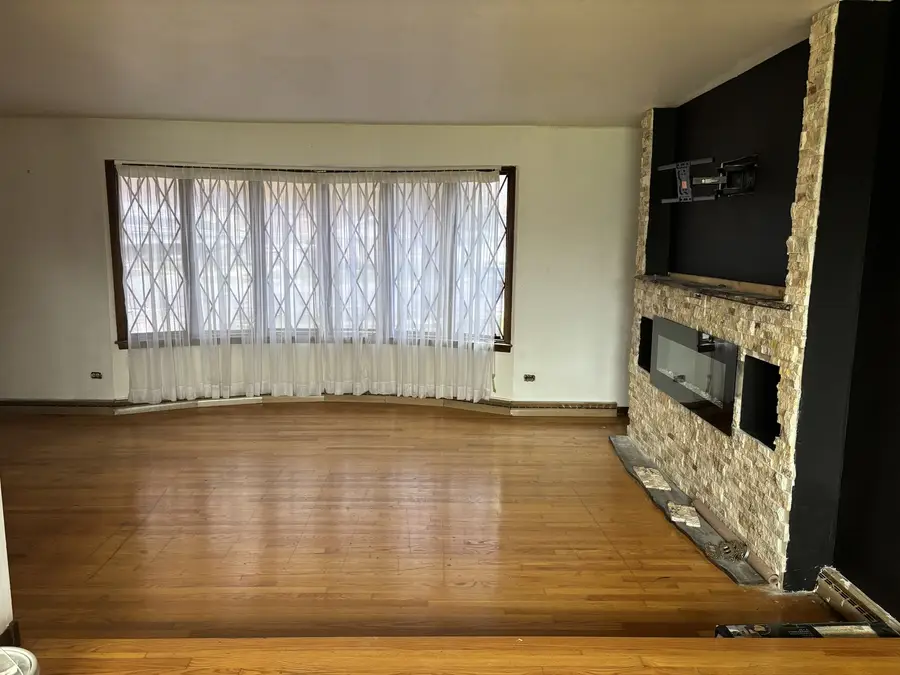 838 E 163rd Place, South Holland, IL 60473 - Image #3