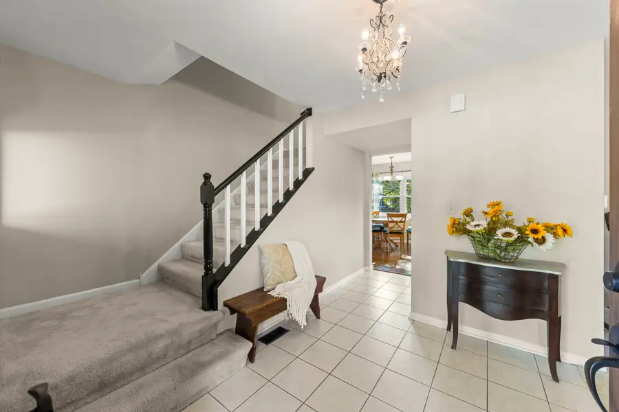 595 Raintree Drive, Glen Ellyn, IL 60137 - Image #3