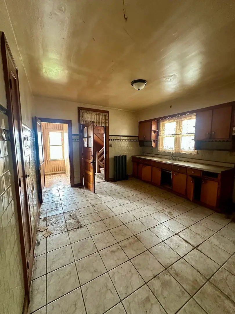 5435 W Melrose Street, Chicago, IL 60641 - Image #2