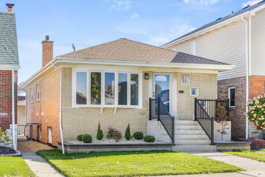 5427 S Newcastle Avenue, Chicago, IL 60638 - Image #2