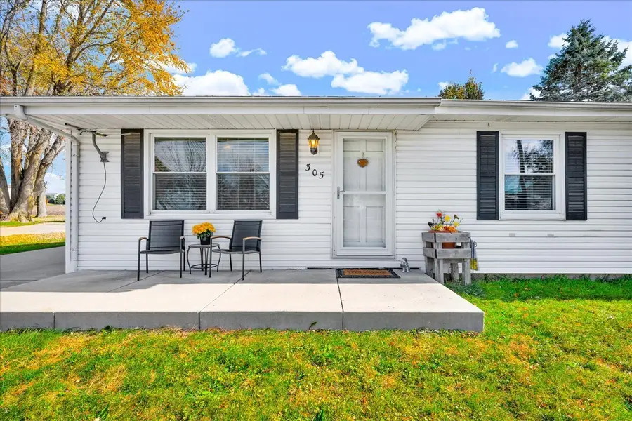 305 N Church Street, Carlock, IL 61725 - Image #3